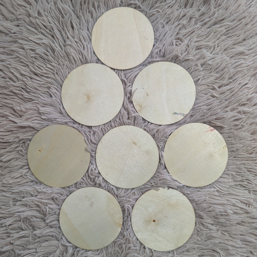 Rustic Farmhous Pinkmas Round Wooden Coaster Set 🦌 with Festive Designs, 8 Pack - Picture 4 of 6
